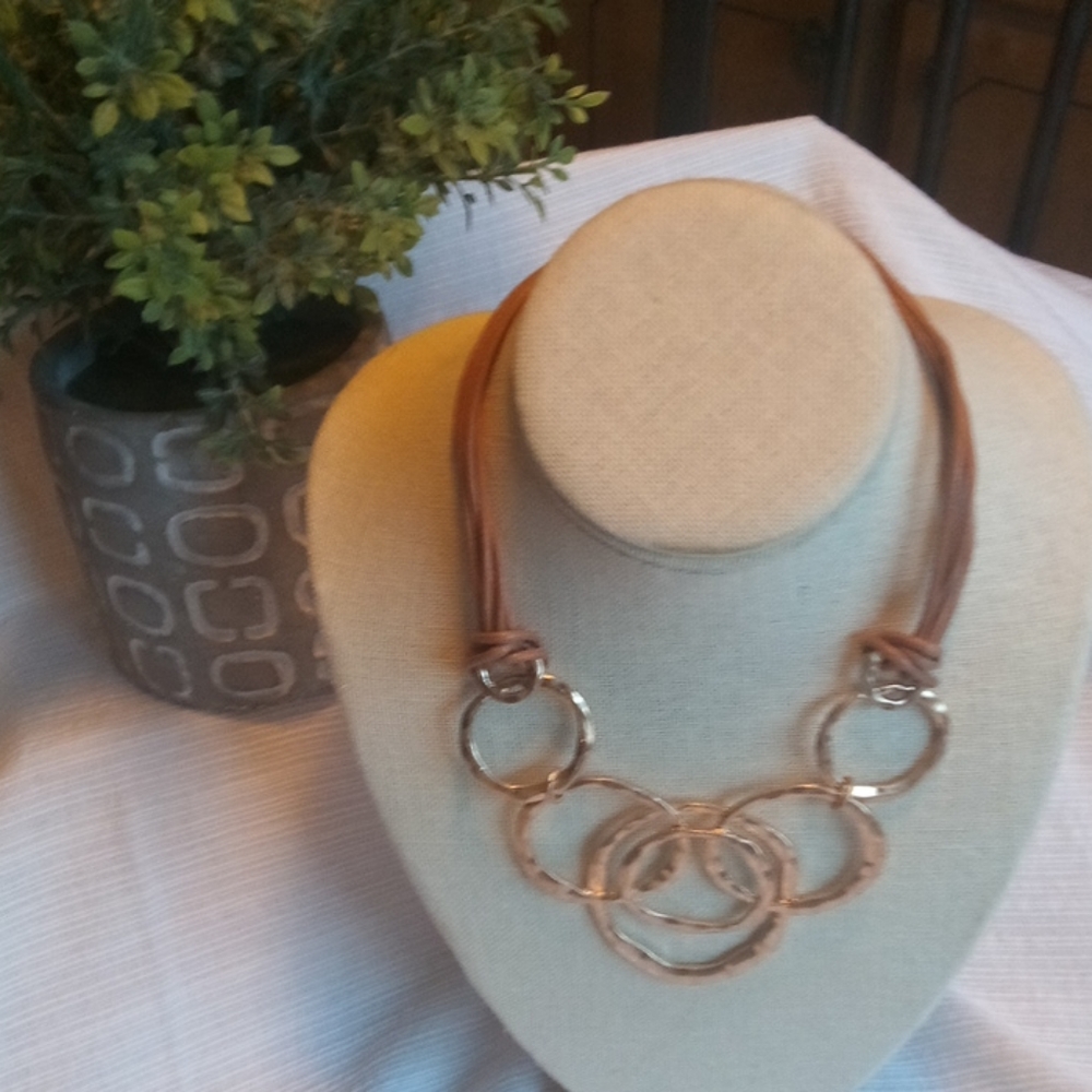 ❣️Host Pick❣️St.Thomas Necklace